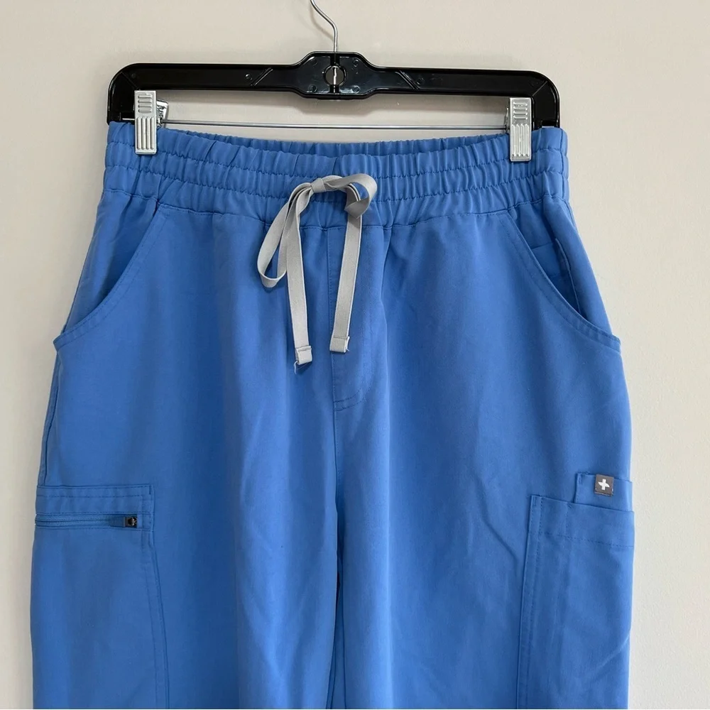 FIGS Yola Skinny Straight Leg Scrub Pants in Ceil Blue (PO #2010), size M/T